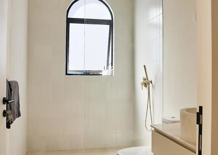 Casa Lily - Luxury 3 Bedroom In Bingin